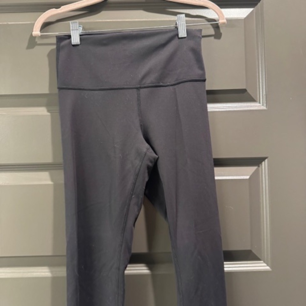Lululemon High Rise Leggings Women’s Size 6 – Black